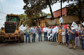 Arranca David de la Peña la rehabilitación vial en la calle Francisco Lamadrid para beneficiar la circulación de los vecinos de Las Cristalinas