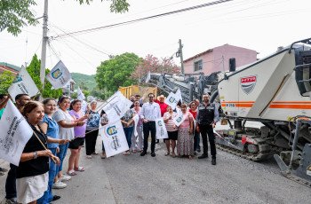 David de la Peña realiza banderazo de arranque para la rehabilitación vial de las calles Piscis y Raudales en la colonia Lomas de El Cercado